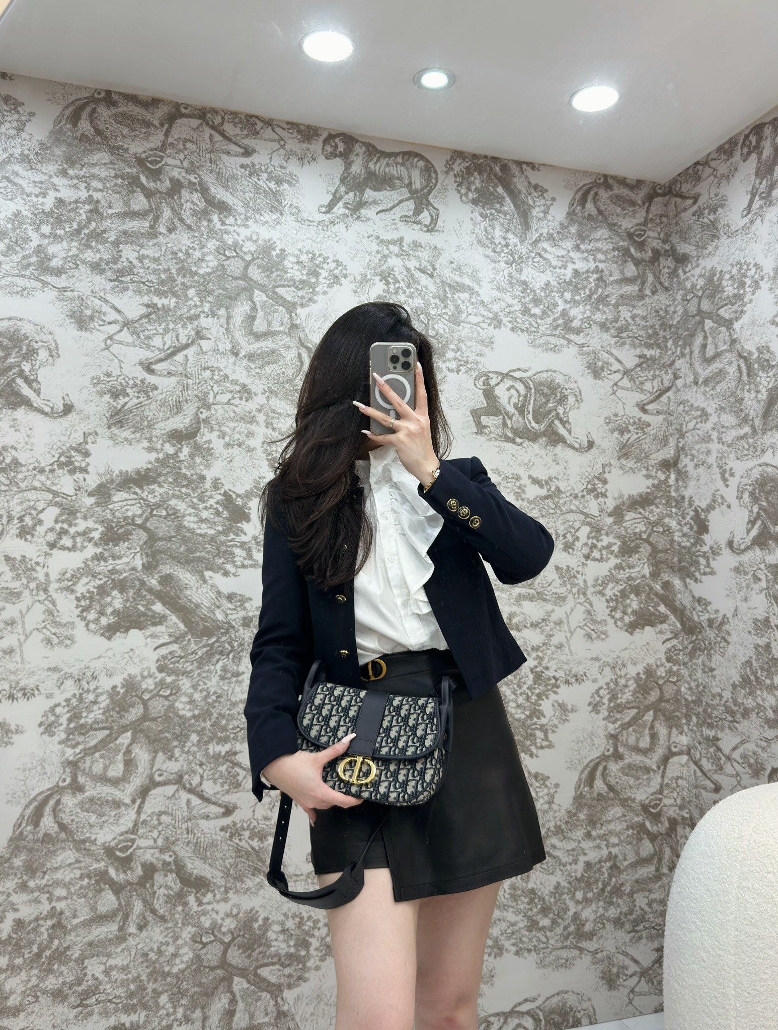 디올 30 몽테인 미디엄 숄더 크로스 백