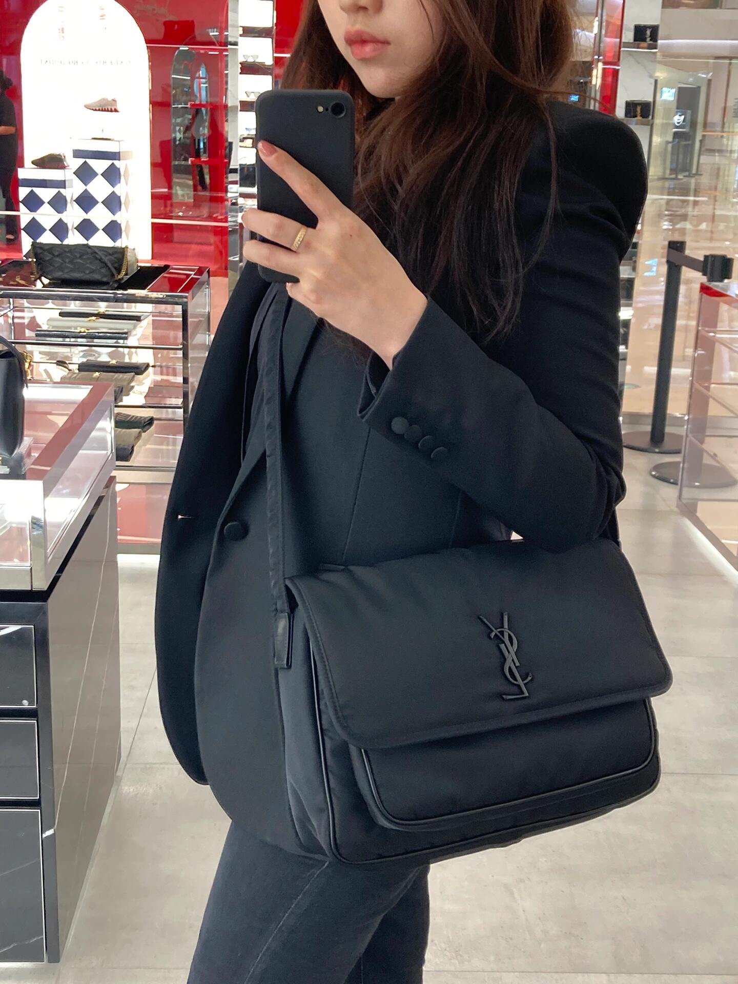 생로랑 에코닐 니키 메신저 백