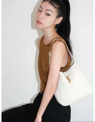 생로랑 르 5 아 7 소프트백 미디움