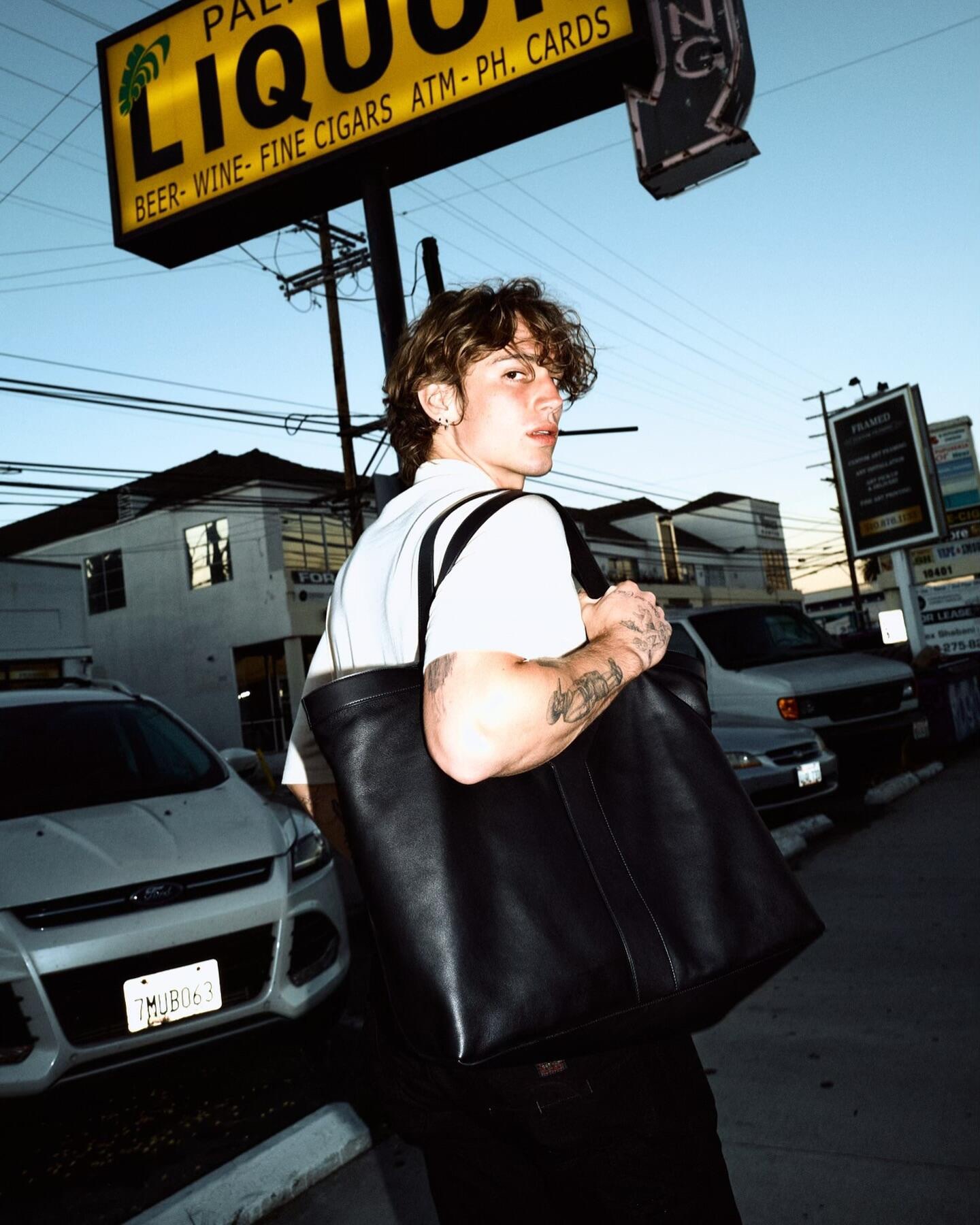 생로랑 Y 카바 토트백