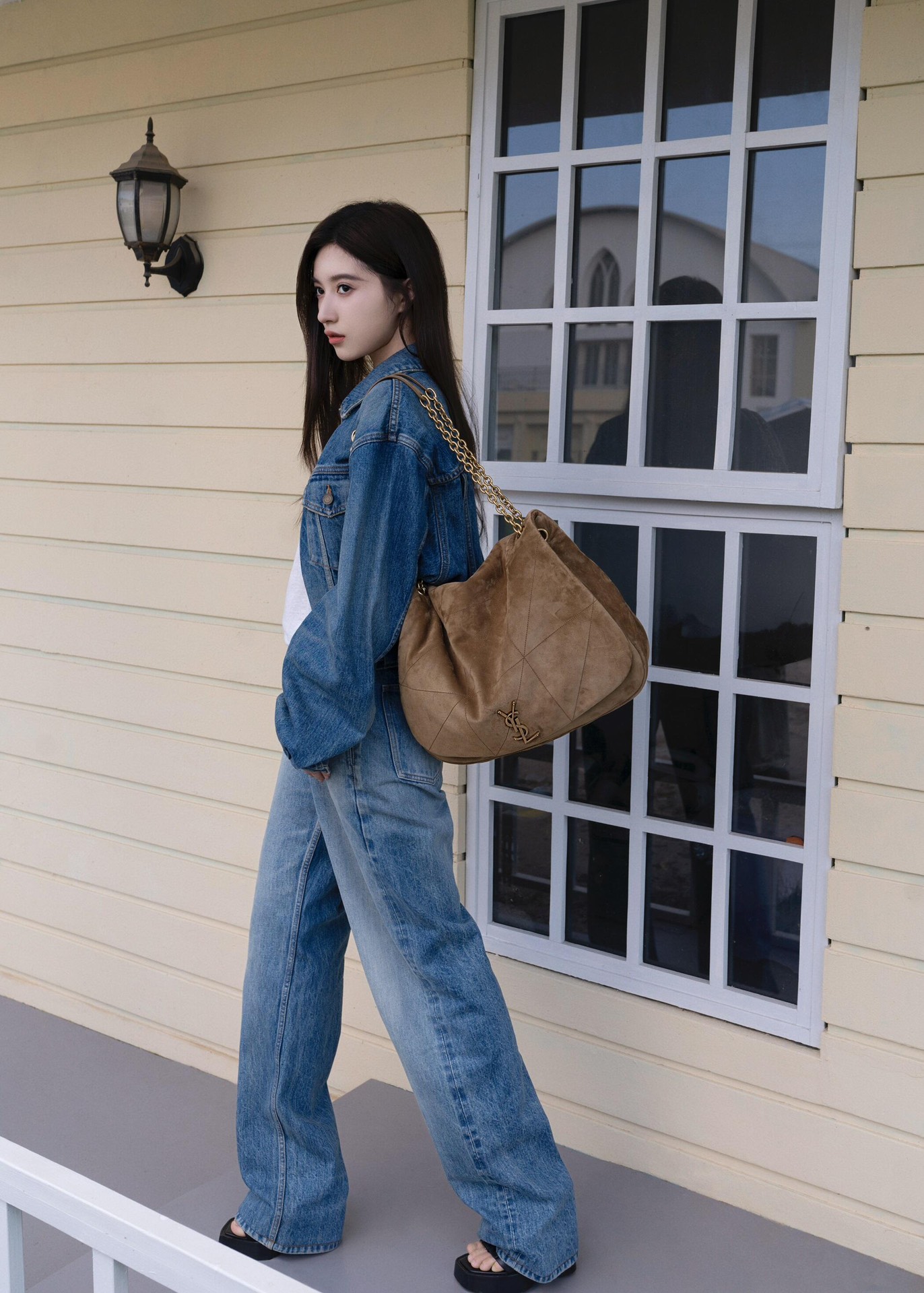 생로랑 제이미 4.3 스웨이드 백