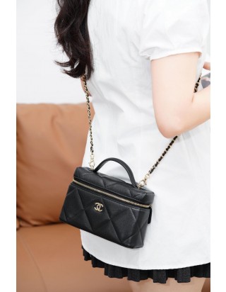 샤넬 체인 코스메틱 케이스