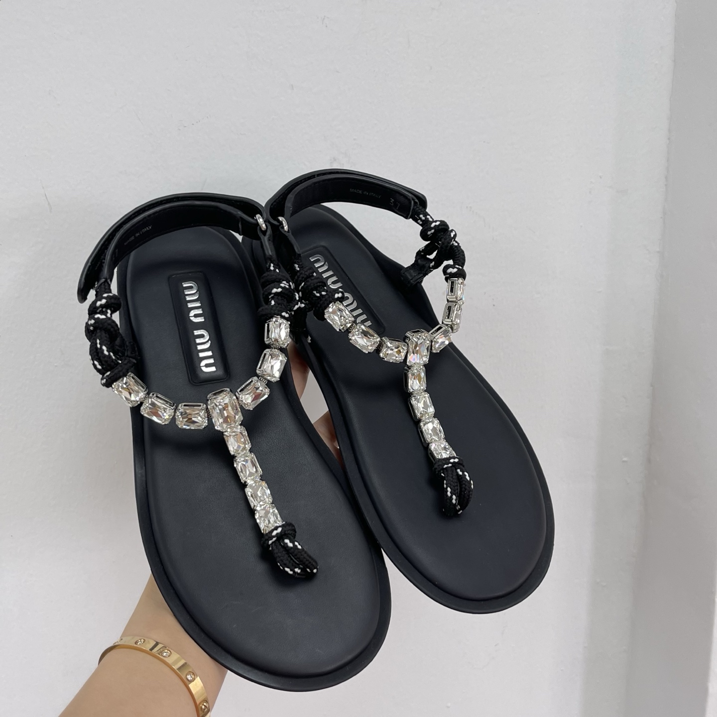 미우미우 코튼 코드 통 샌들