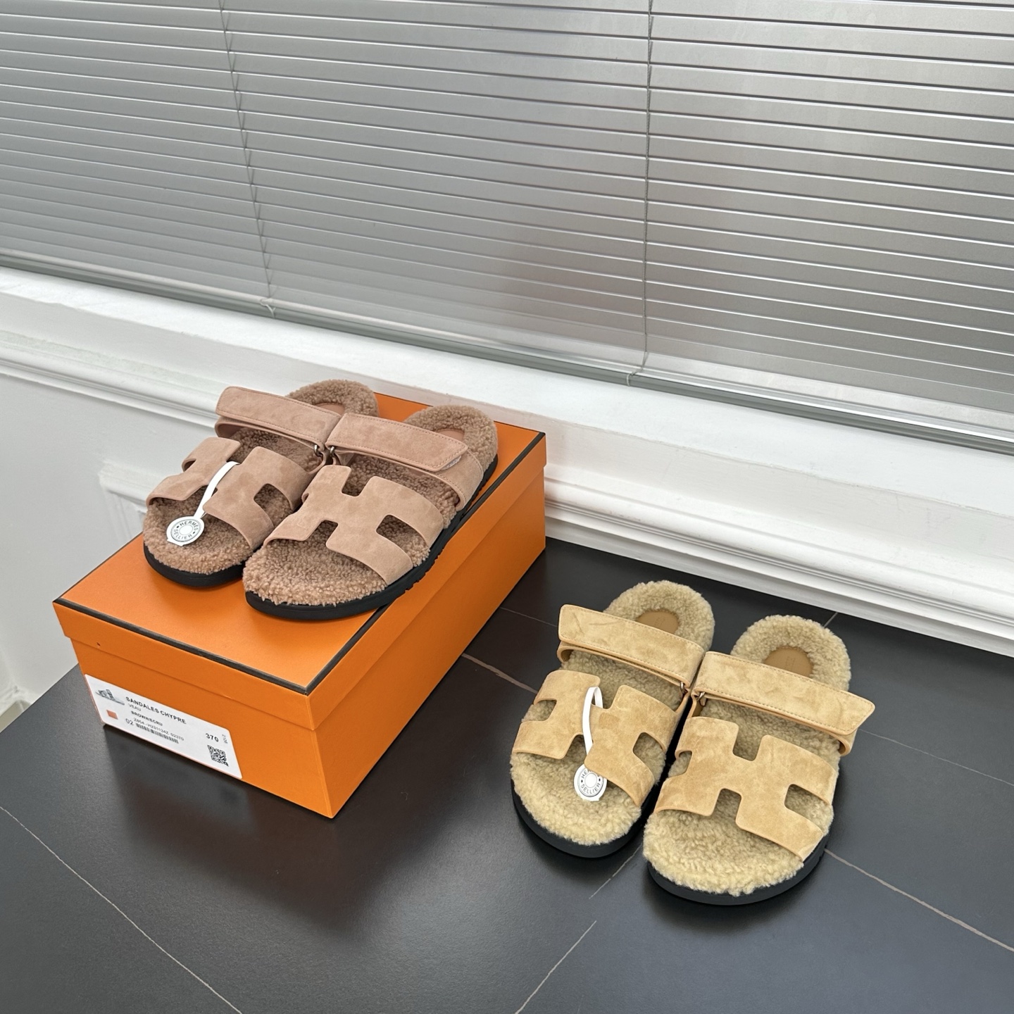 에르메스 시프레 샌들