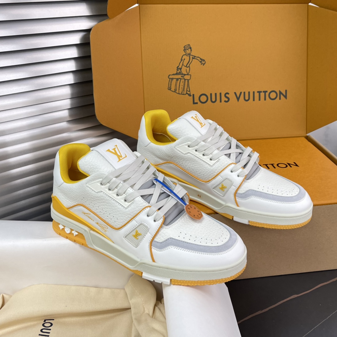 루이비통 트레이너 스니커즈