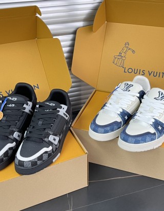 루이비통 트레이너 스니커즈