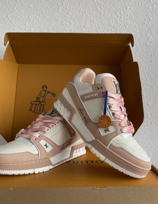 루이비통 트레이너 스니커즈