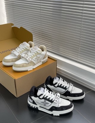 루이비통 트레이너 스니커즈