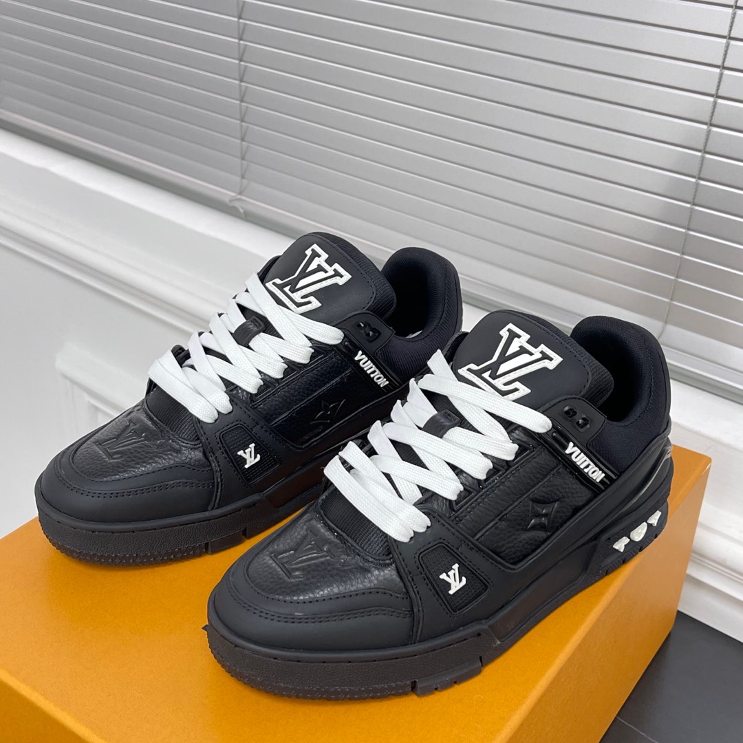 루이비통 트레이너 스니커즈