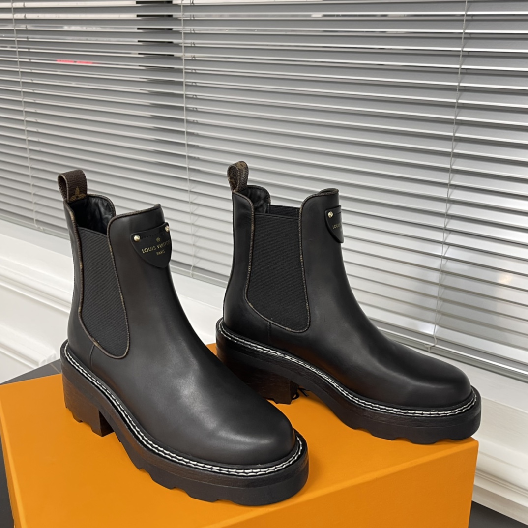 루이비통 보부르 앵클 부츠