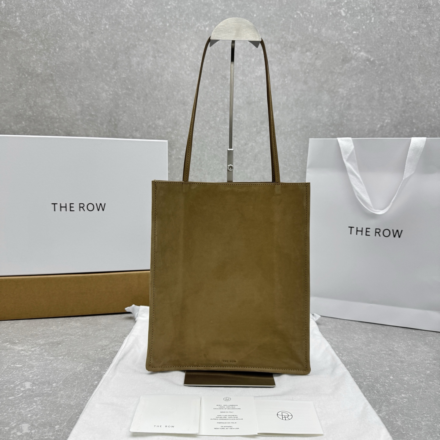 더로우 투 고 토트