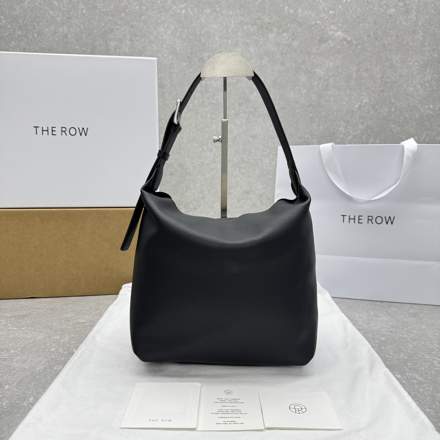 더로우 이사 가죽 백